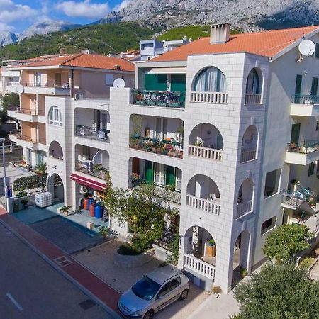 Apartmani Ruza Макарська Екстер'єр фото