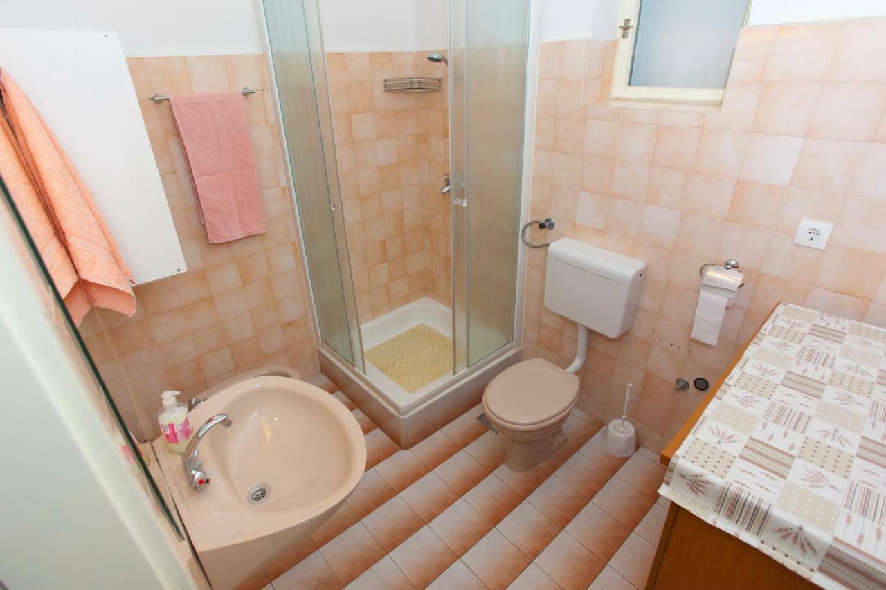 Apartmani Ruza Макарська Екстер'єр фото