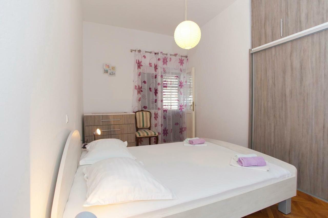 Apartmani Ruza Макарська Екстер'єр фото