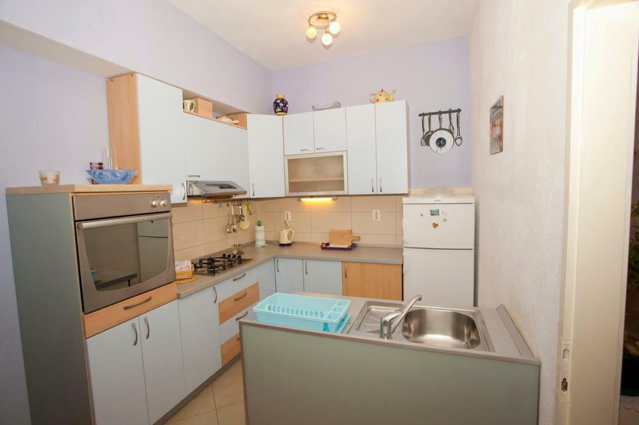 Apartmani Ruza Макарська Екстер'єр фото
