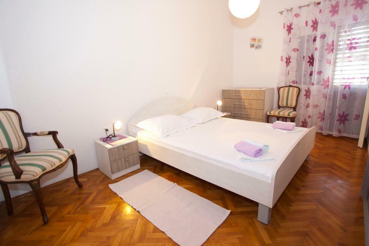 Apartmani Ruza Макарська Екстер'єр фото