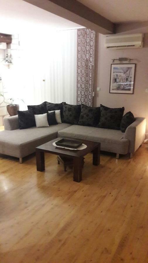 Apartmani Ruza Макарська Екстер'єр фото