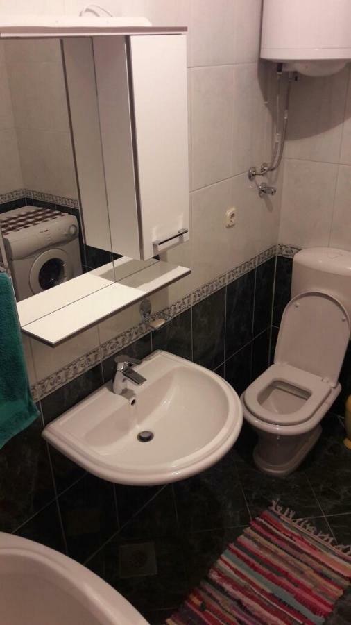 Apartmani Ruza Макарська Екстер'єр фото