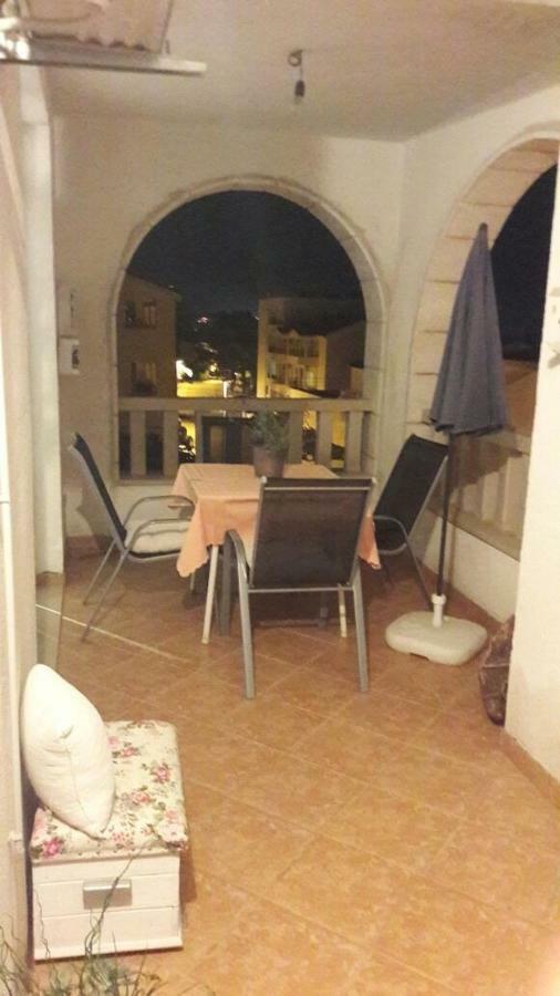 Apartmani Ruza Макарська Екстер'єр фото